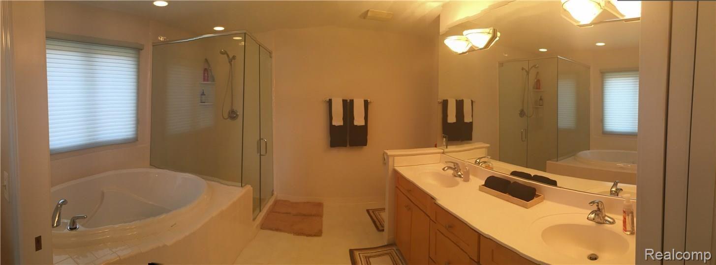 3671 Mann Road Clarkston, MI 48346 - Photo 46 of 64 IMG_4008.JPG