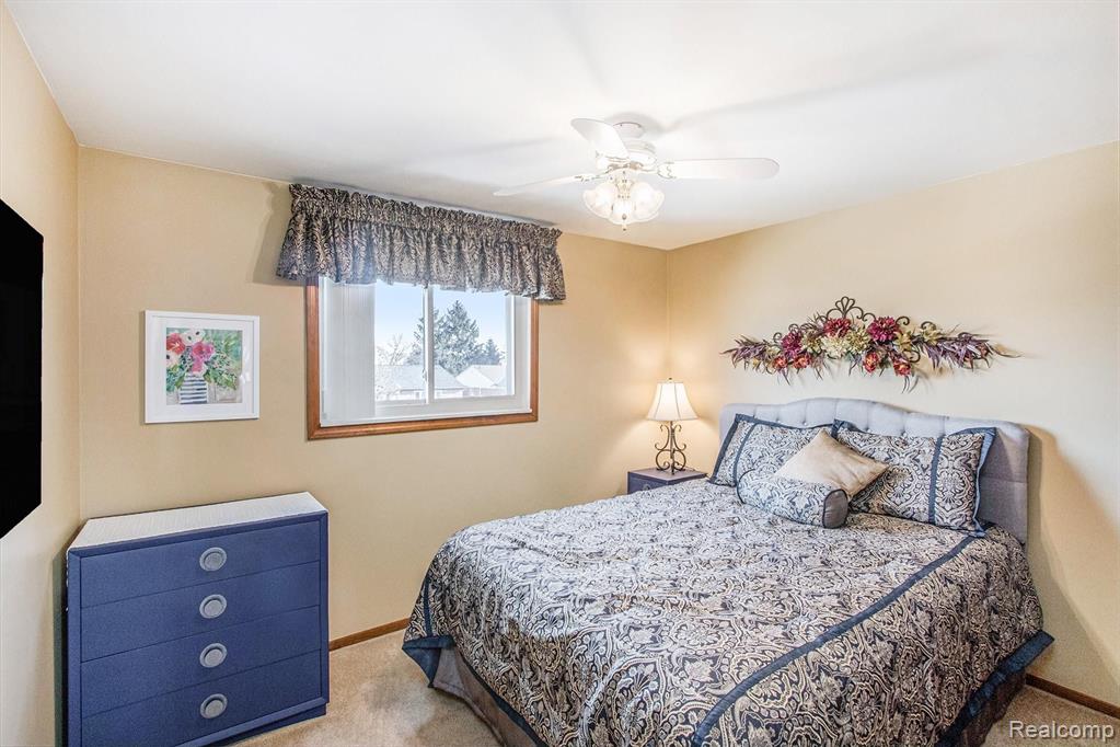 47605 Chrys Road Macomb, MI 48044 - Photo 21 of 37