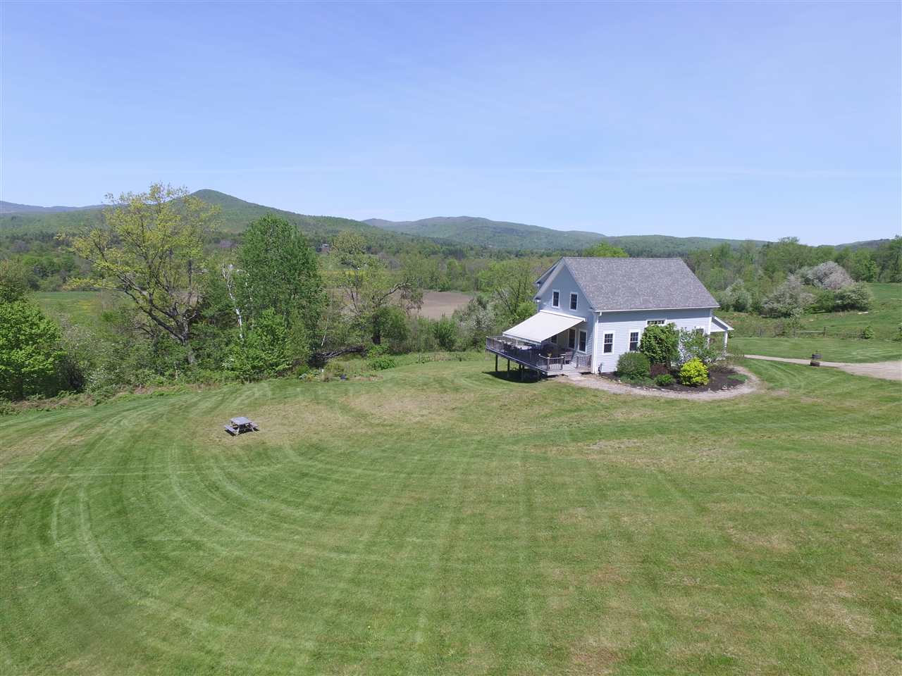 2835 N Road Waitsfield, VT 05673 - Photo 3 of 40