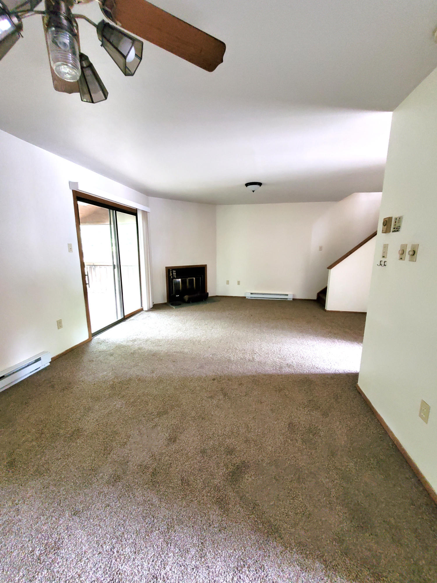 165 Stream Court Bushkill, PA 18324 - Photo 2 of 15 Living/Dining Combo