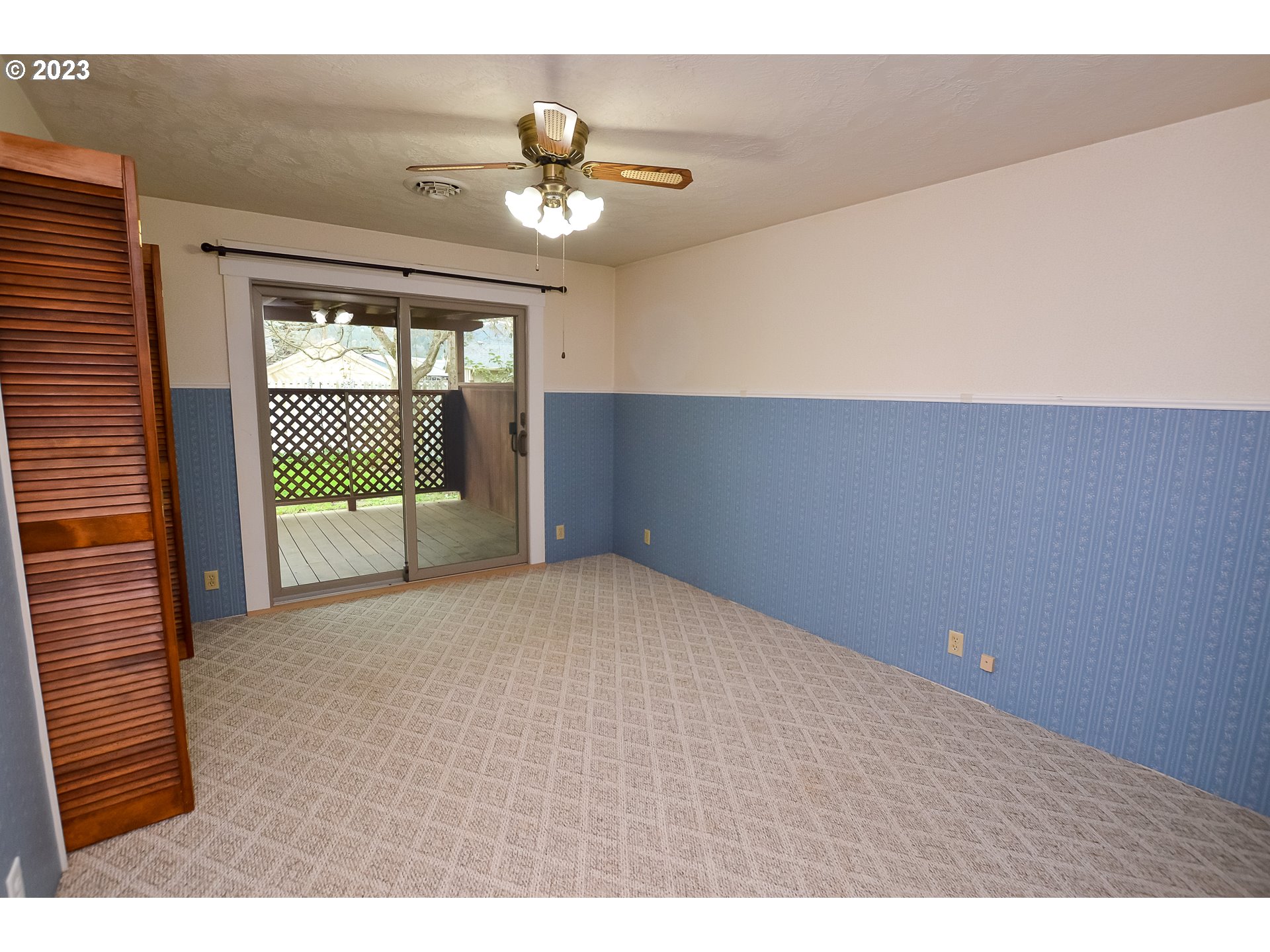 2470 16th Street Springfield, OR 97477 - Photo 19 of 32 a view of empty room with wooden floor