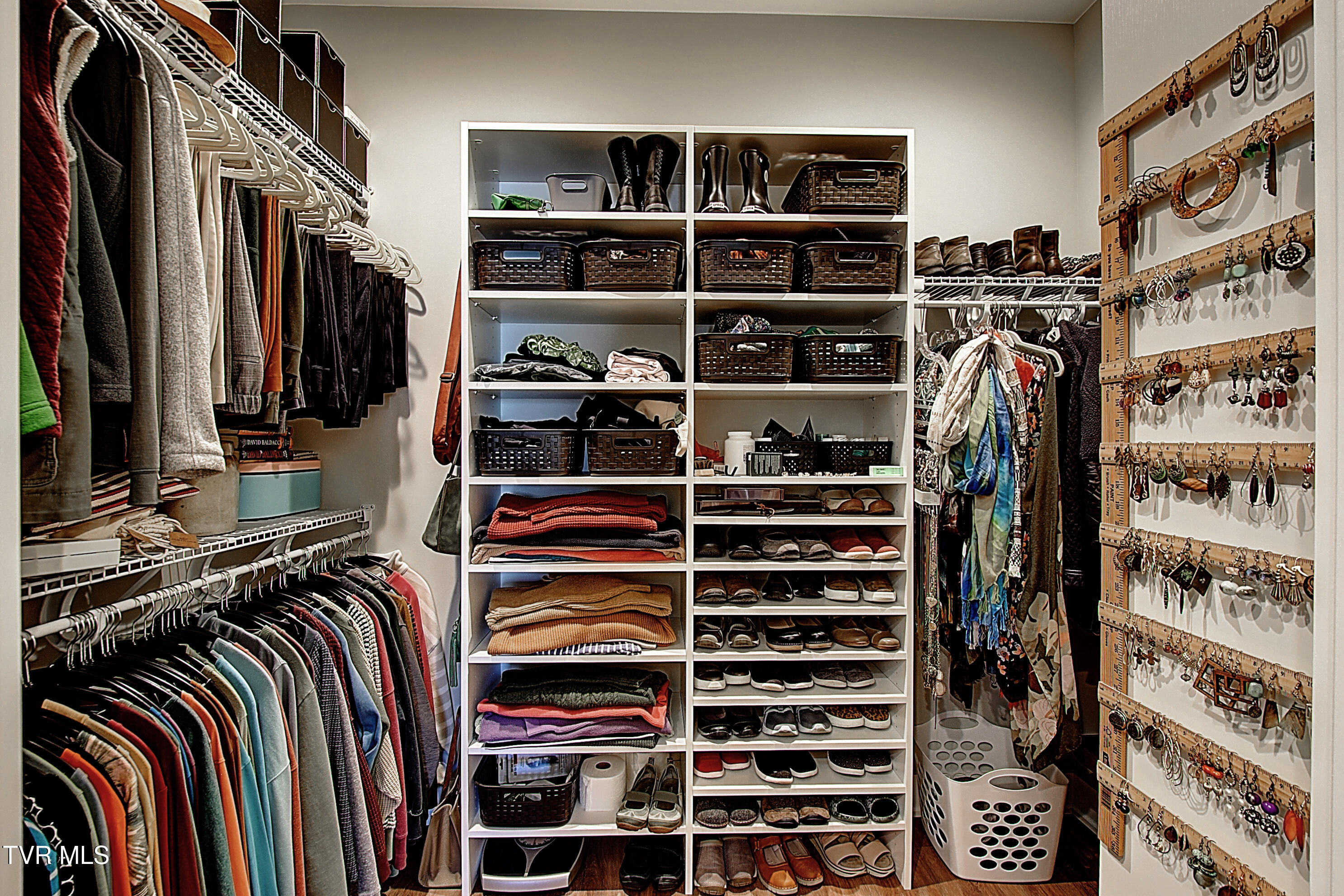 125 Lynn Road Johnson City, TN 37604 - Photo 20 of 30 DSC_0334_5_6_7_8_9