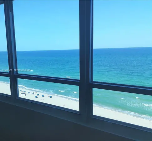 $2,000 | 5445 Collins Avenue, Unit 1425, Miami Beach, FL 33140