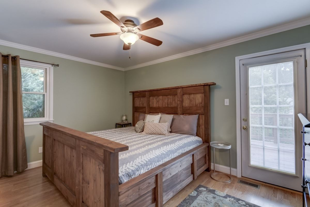 429 East Millbrook Road Raleigh, NC 27609 - Photo 16 of 25 Photo 16