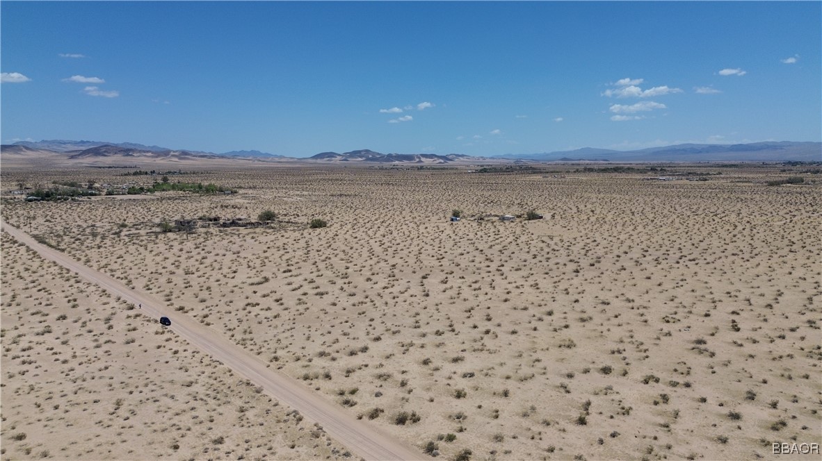 47701 Palma Vista Road Newberry Springs, CA 92365 - Photo 8 of 9 a view of a terrace view