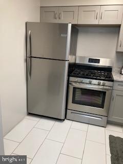 1987 Addison Road South District Heights, MD 20747 - Photo 7 of 18