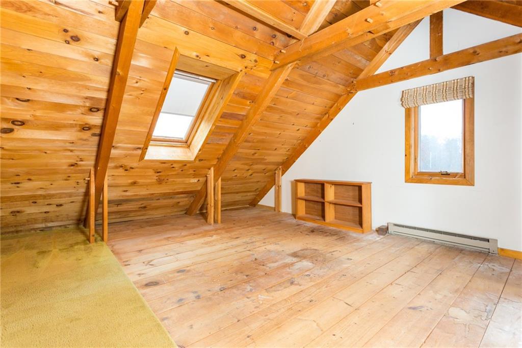 16 Litchfield Road Kittery, ME 03904 - Photo 17 of 33 Master bedroom loft or office space