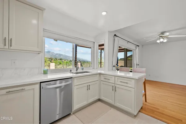 $5,200 | 9426 Carlynn Place, Tujunga, CA 91042