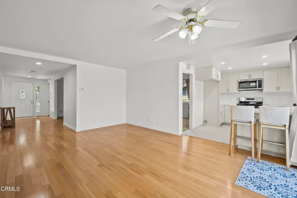 $5,200 | 9426 Carlynn Place, Tujunga, CA 91042