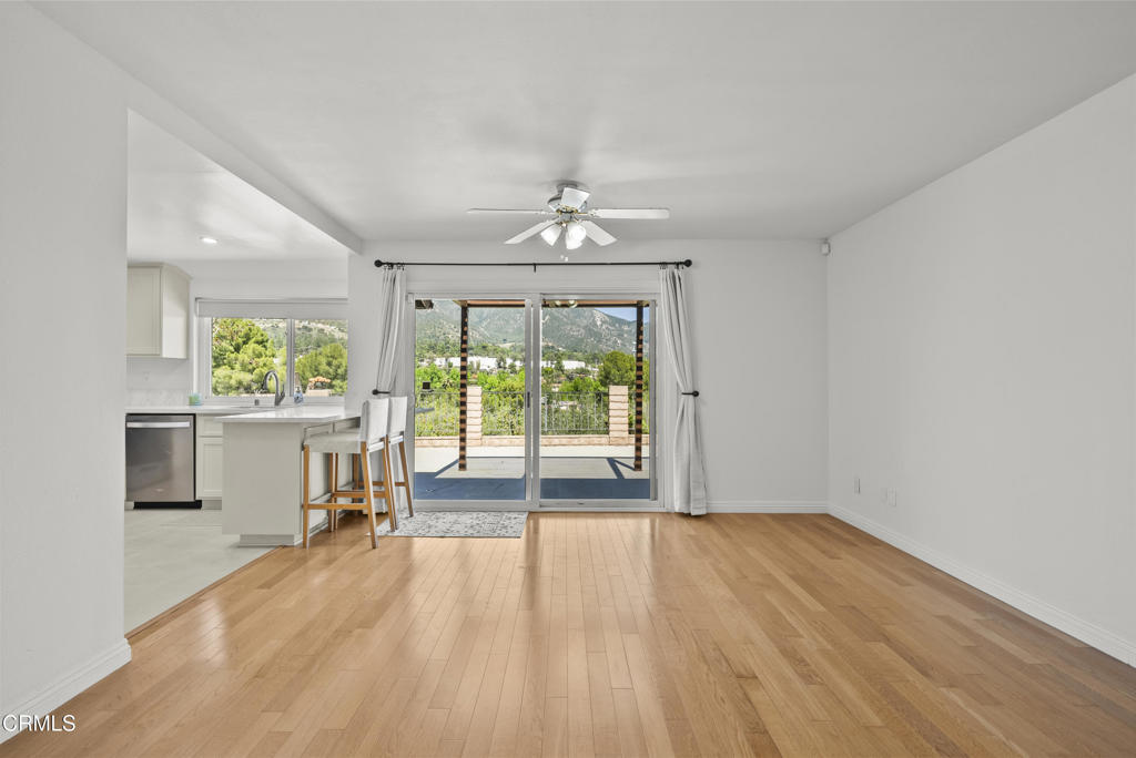 9426 Carlynn Place Tujunga, CA 91042 - Photo 16 of 37 9426 Carlynn Pl for lease listed by Robb