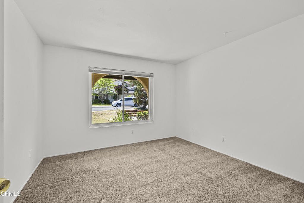 9426 Carlynn Place Tujunga, CA 91042 - Photo 17 of 37 9426 Carlynn Pl for lease listed by Robb