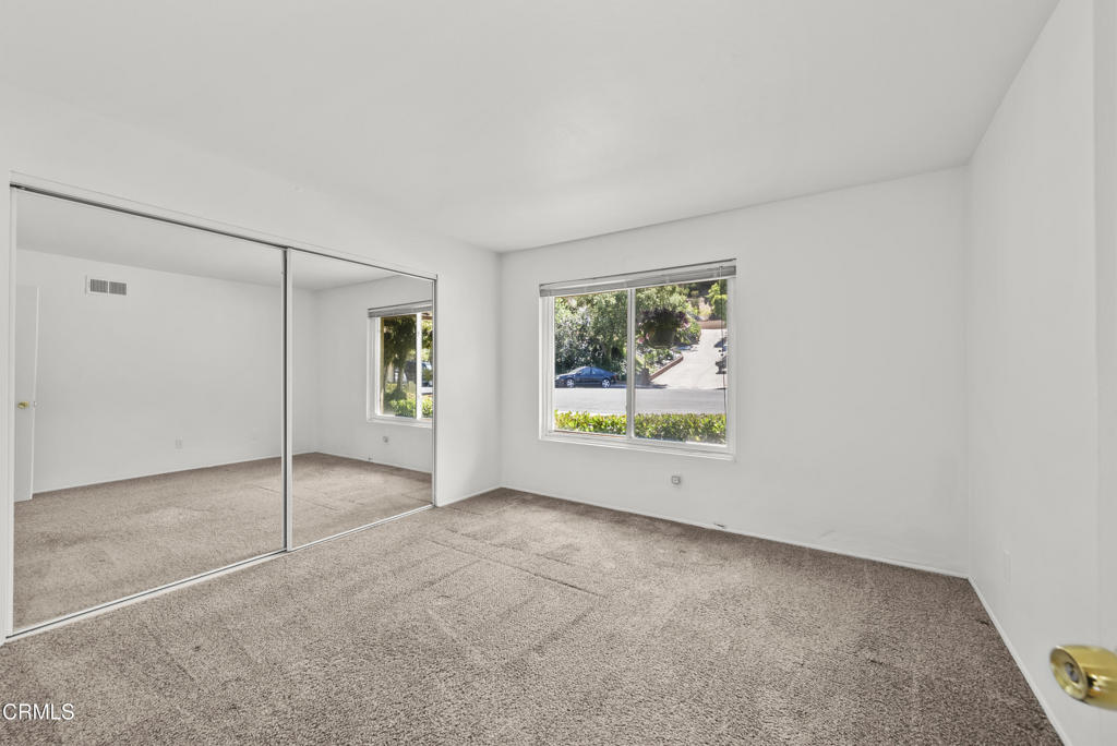 9426 Carlynn Place Tujunga, CA 91042 - Photo 19 of 37 9426 Carlynn Pl for lease listed by Robb