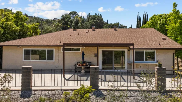 $5,200 | 9426 Carlynn Place, Tujunga, CA 91042
