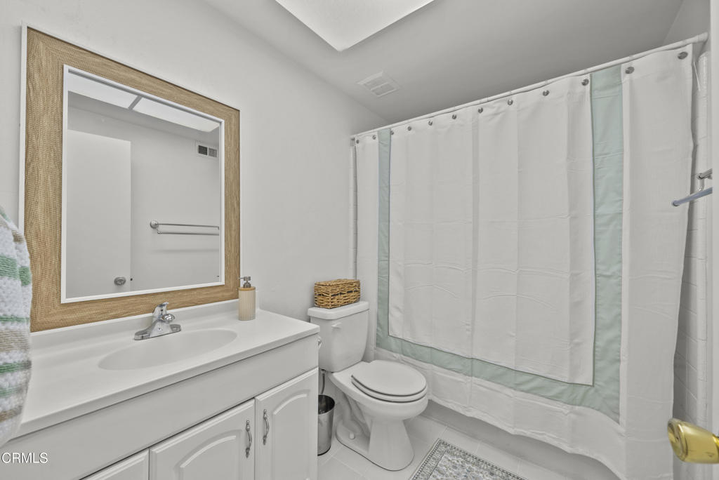 9426 Carlynn Place Tujunga, CA 91042 - Photo 23 of 37 9426 Carlynn Pl for lease listed by Robb