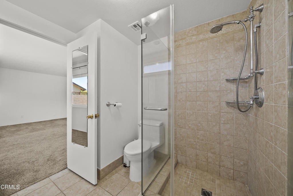 9426 Carlynn Place Tujunga, CA 91042 - Photo 26 of 37 9426 Carlynn Pl for lease listed by Robb