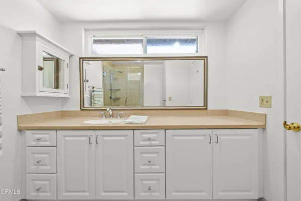 $5,200 | 9426 Carlynn Place, Tujunga, CA 91042