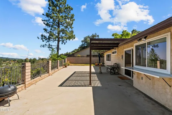 $5,200 | 9426 Carlynn Place, Tujunga, CA 91042
