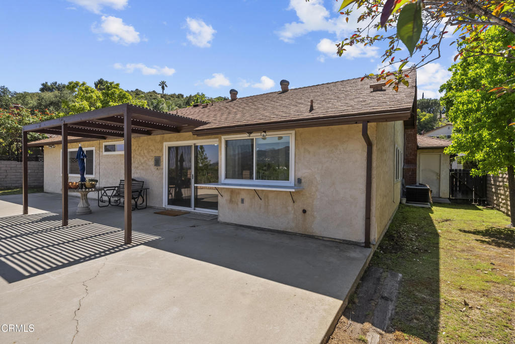 9426 Carlynn Place Tujunga, CA 91042 - Photo 30 of 37 9426 Carlynn Pl for lease listed by Robb