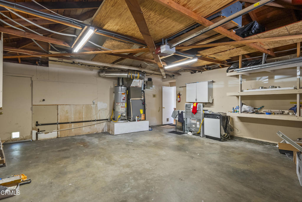 9426 Carlynn Place Tujunga, CA 91042 - Photo 33 of 37 9426 Carlynn Pl for lease listed by Robb