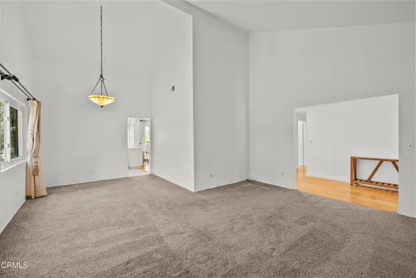 $5,200 | 9426 Carlynn Place, Tujunga, CA 91042