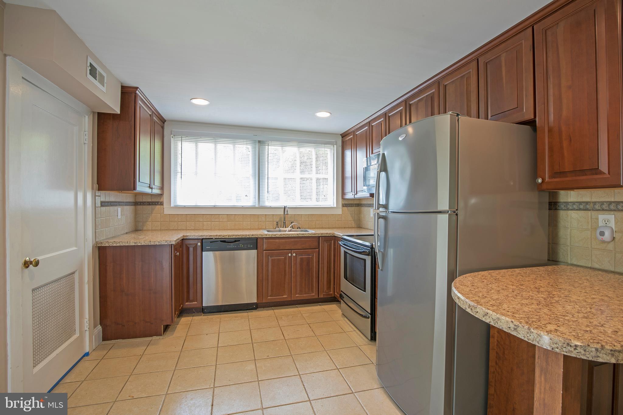 1181 Oxford Valley Road Yardley, PA 19067 - Photo 57 of 61 Carriage House
