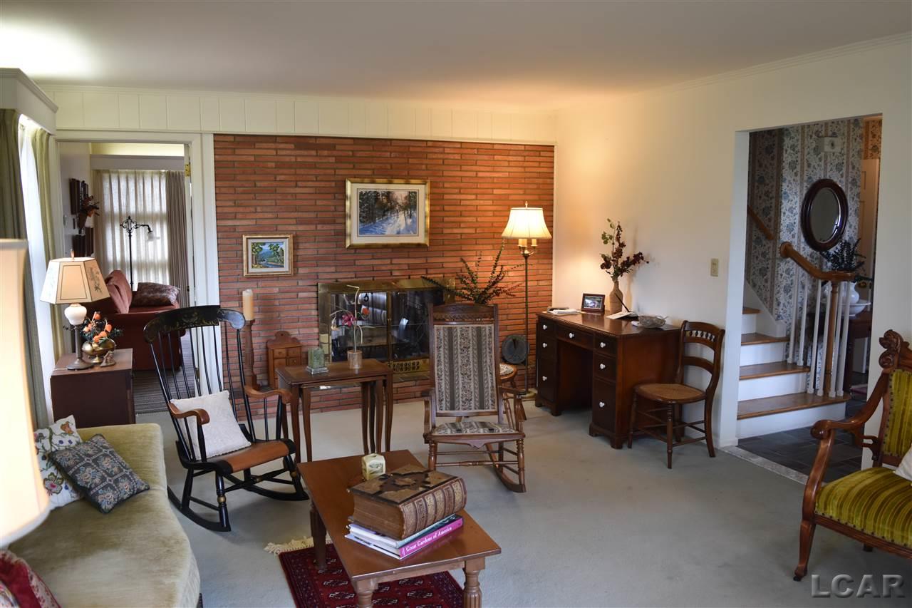 1365 Trenton Road Adrian, MI 49221 - Photo 18 of 41 Living Room 3