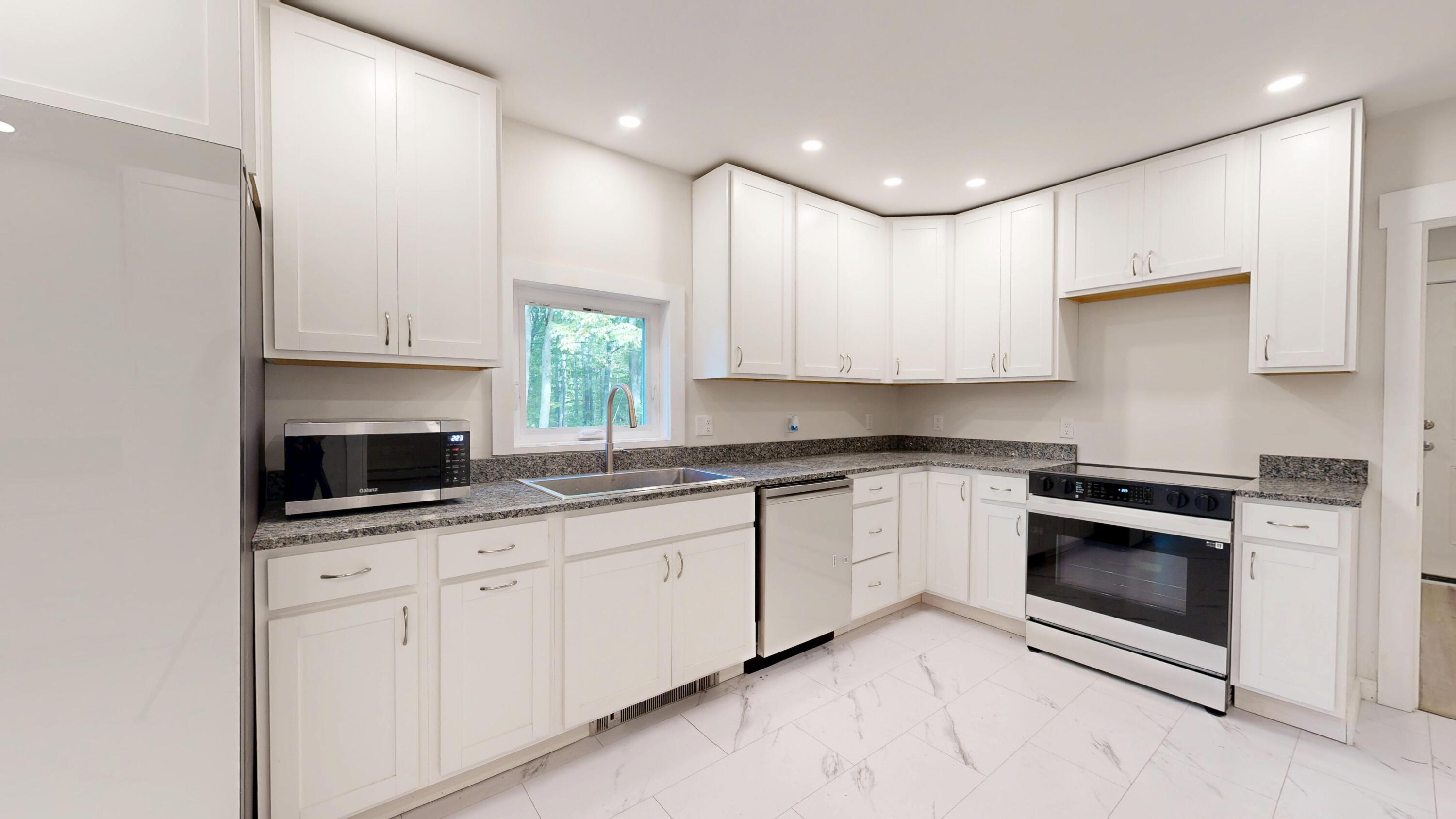 313 West Neck Road Nobleboro, ME 04555 - Photo 14 of 60 313-West-Neck-Road-09192025_073735