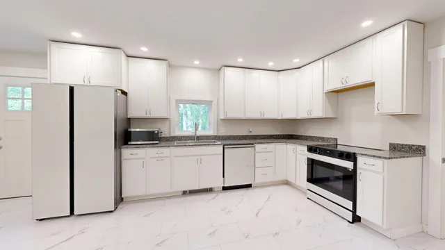 $362,000 | 313 West Neck Road, Nobleboro, ME 04555