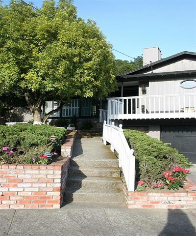 12 Beryl Lane San Rafael, CA 94901 - Photo 7 of 8 Stairs up to Home