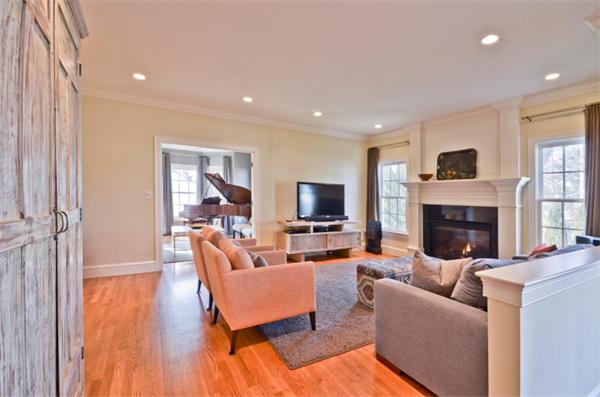 8 Poplar Road Wellesley, MA 02482 - Photo 11 of 30