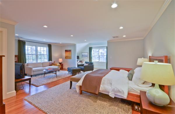 8 Poplar Road Wellesley, MA 02482 - Photo 17 of 30