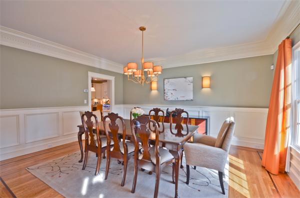 8 Poplar Road Wellesley, MA 02482 - Photo 7 of 30
