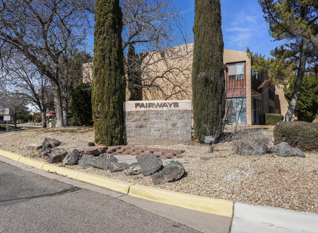 901 Country Club Drive Southeast, Unit D Rio Rancho, NM 87124 - Photo 2 of 29 Gallery Image 2