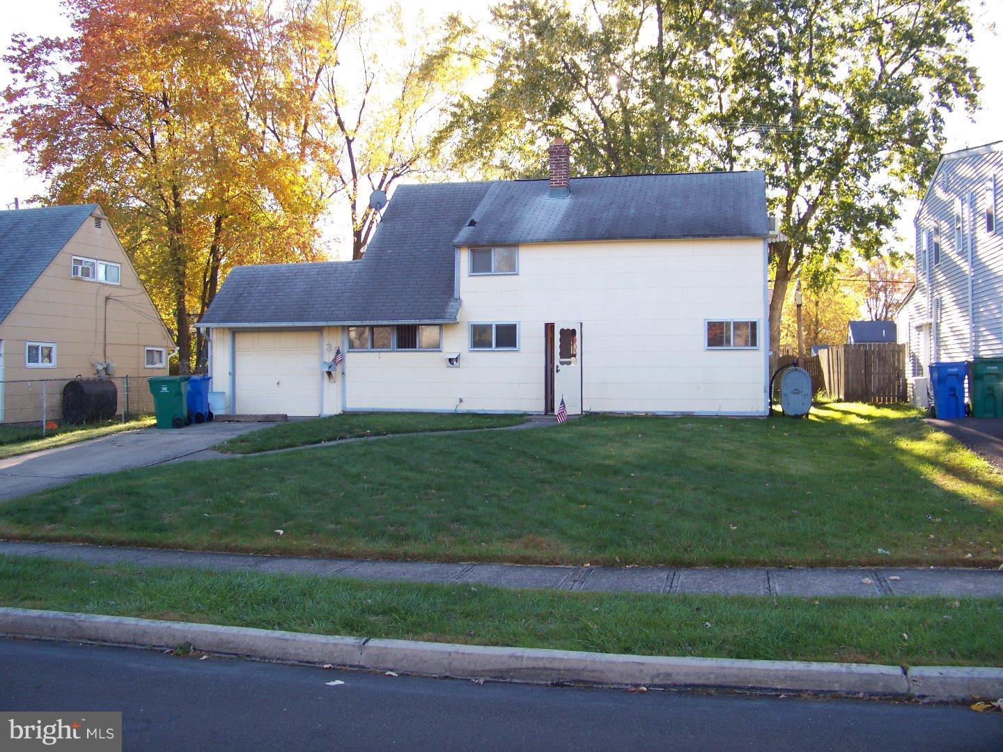 35 Gingerbush Road Levittown, PA 19057 - Photo 1 of 17 Exterior Front