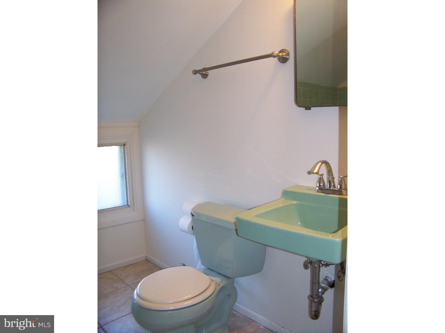 35 Gingerbush Road Levittown, PA 19057 - Photo 13 of 17 Bathroom