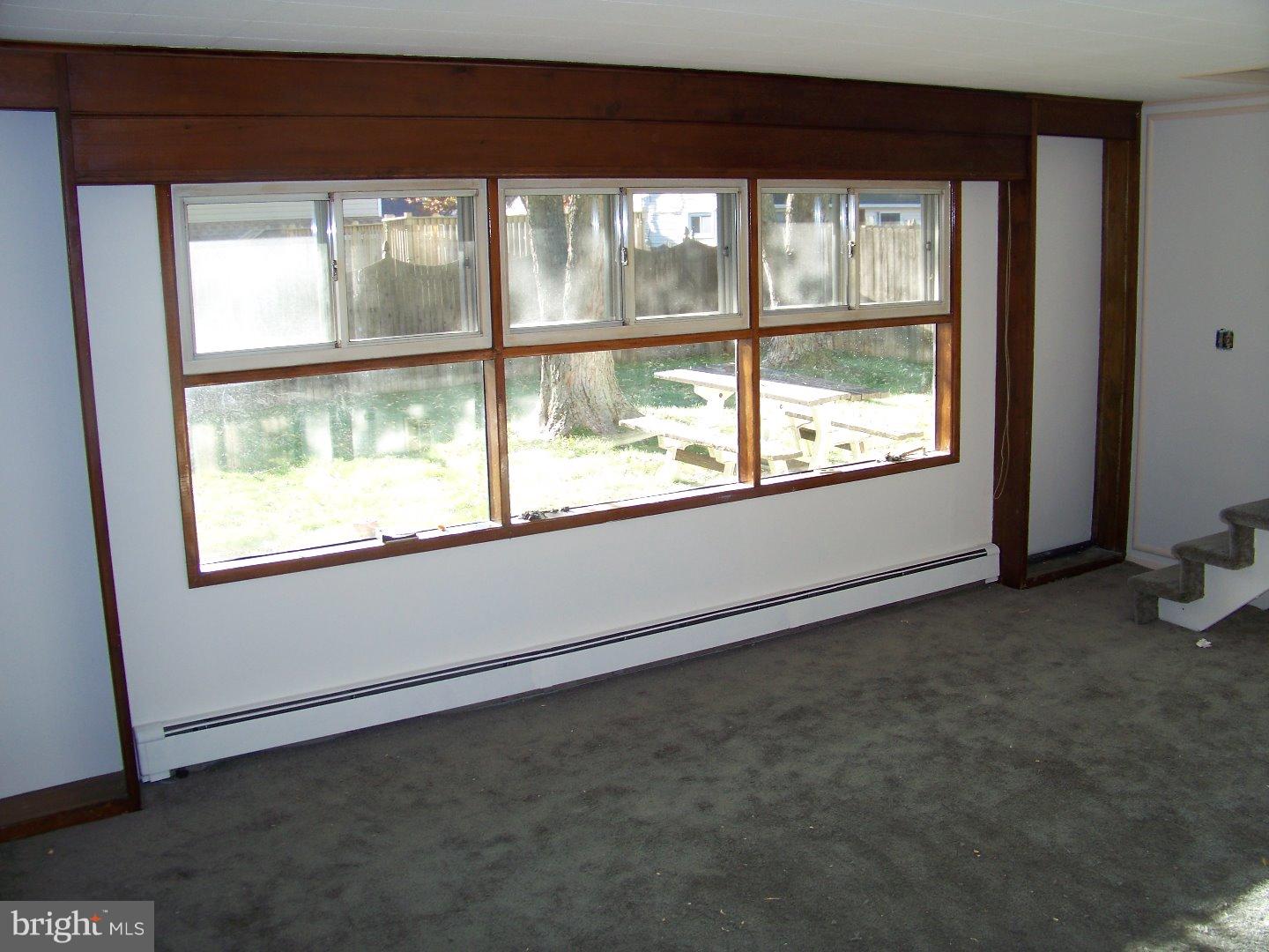 35 Gingerbush Road Levittown, PA 19057 - Photo 3 of 17 Living Room