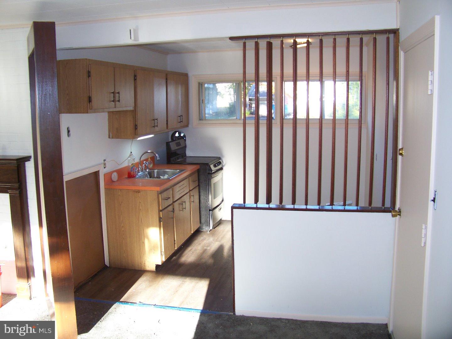 35 Gingerbush Road Levittown, PA 19057 - Photo 5 of 17 Kitchen