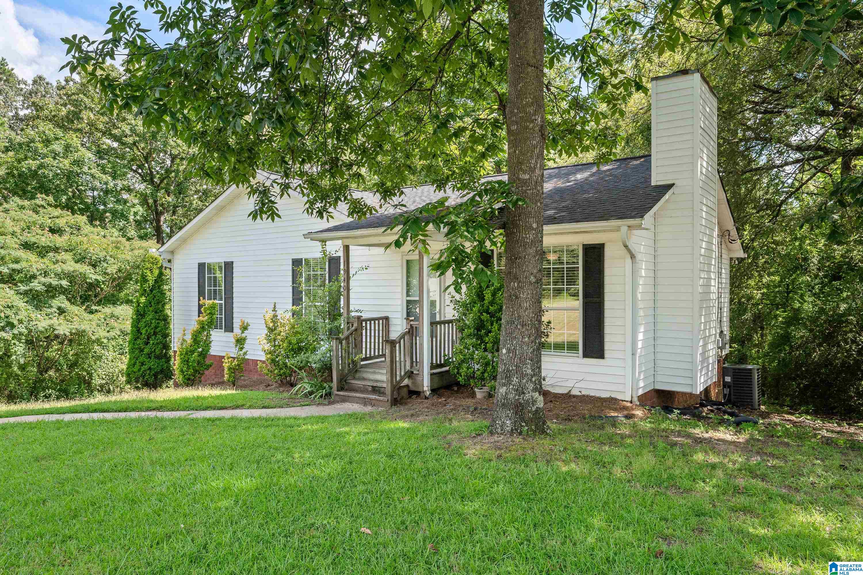 1940 Outwood Road Fultondale, AL 35068 - Photo 2 of 27