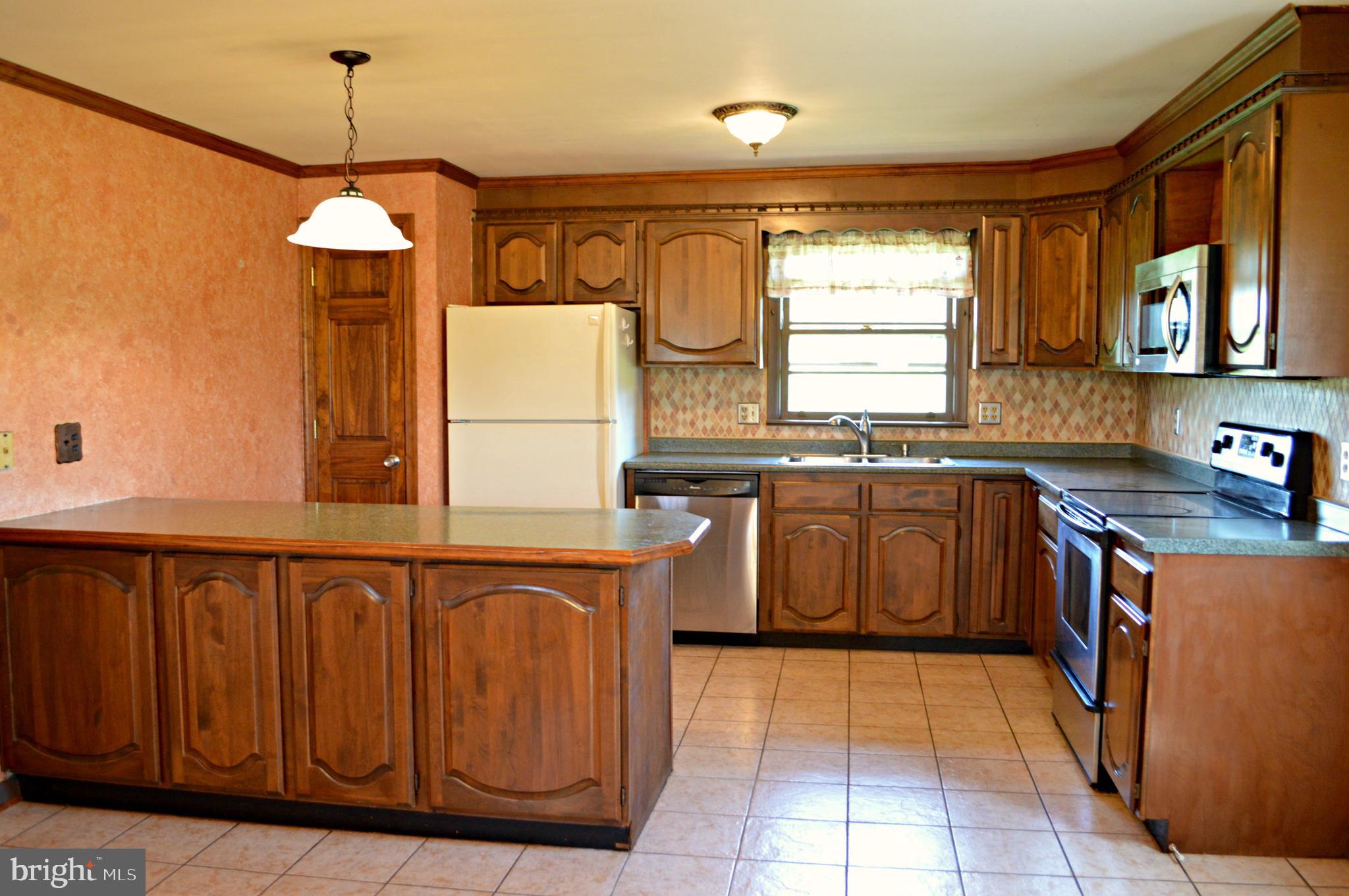 316 Owl Hill Road Lititz, PA 17543 - Photo 5 of 23