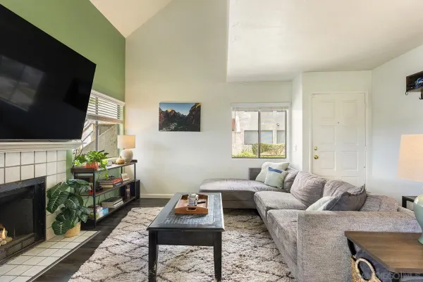 $525,000 | 355 North Melrose Drive, Unit E, Vista, CA 92083
