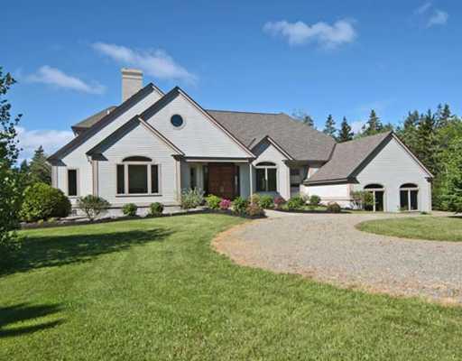 20 Seawood Park Road New Harbor, ME 04554 - Photo 1 of 18 Exterior Front.