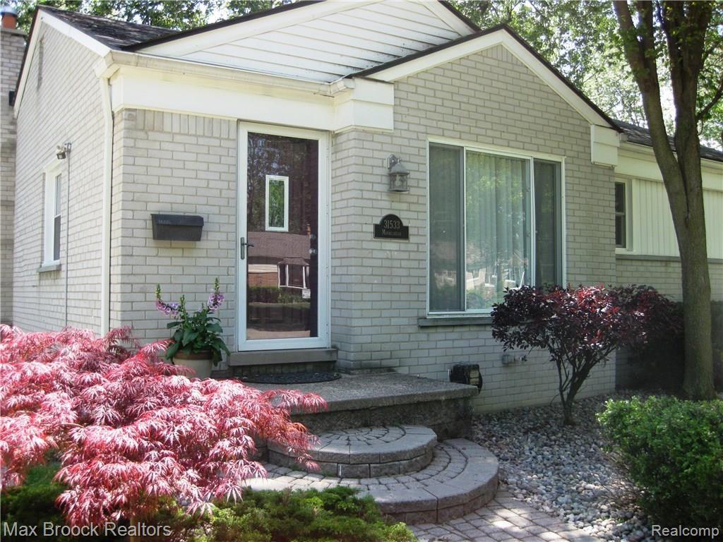 31533 Marblehead Road Farmington, MI 48336 - Photo 1 of 38 Welcome to Our Home 31533 Marblehead Farmington, MI