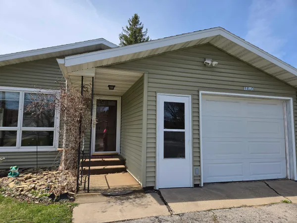 $209,900 | 1820 Allison Park Drive, Richland Center, WI 53581