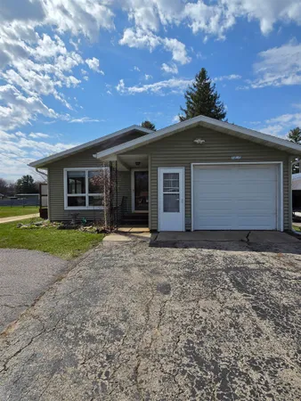 $209,900 | 1820 Allison Park Drive, Richland Center, WI 53581