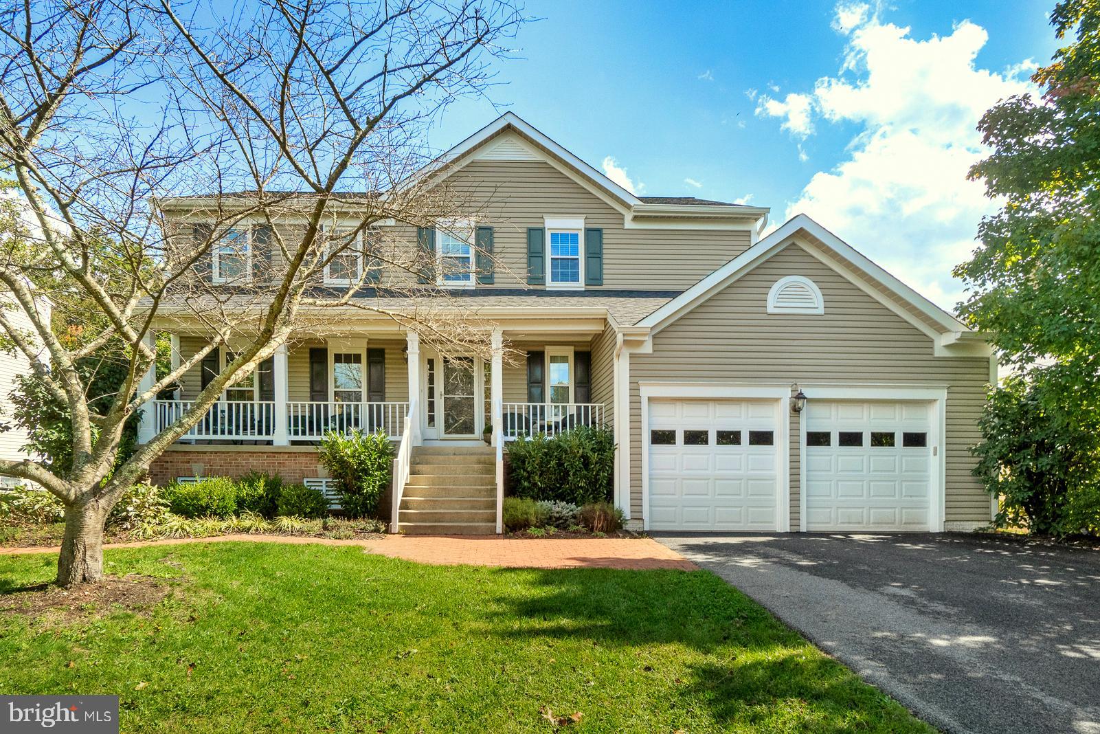 Curb appeal and move-in ready condition!