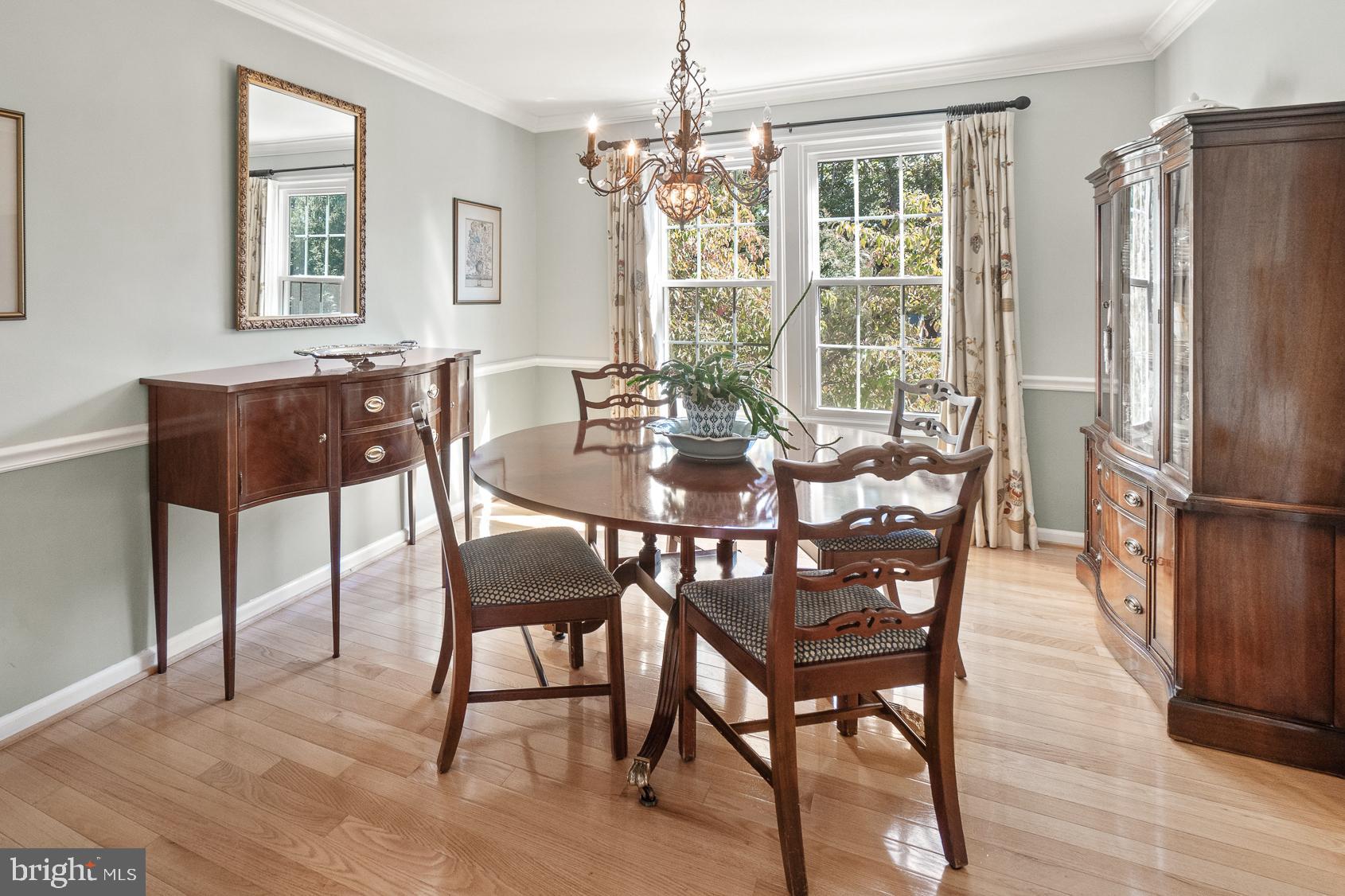 17226 Spates Hill Road Poolesville, MD 20837 - Photo 20 of 70 Settle in time for Thanksgiving dinner here