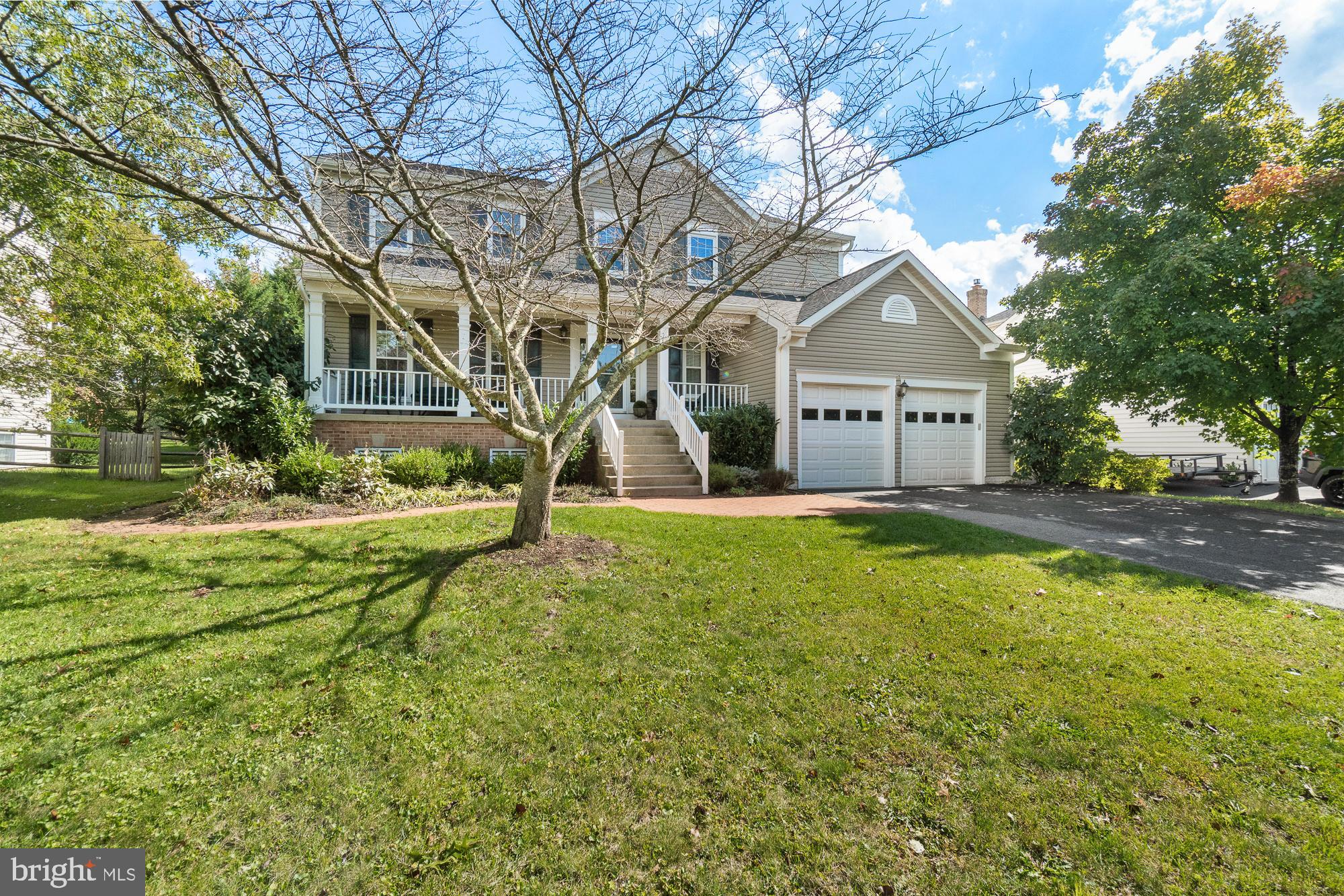 17226 Spates Hill Road Poolesville, MD 20837 - Photo 2 of 70 Full length front sittin' porch!