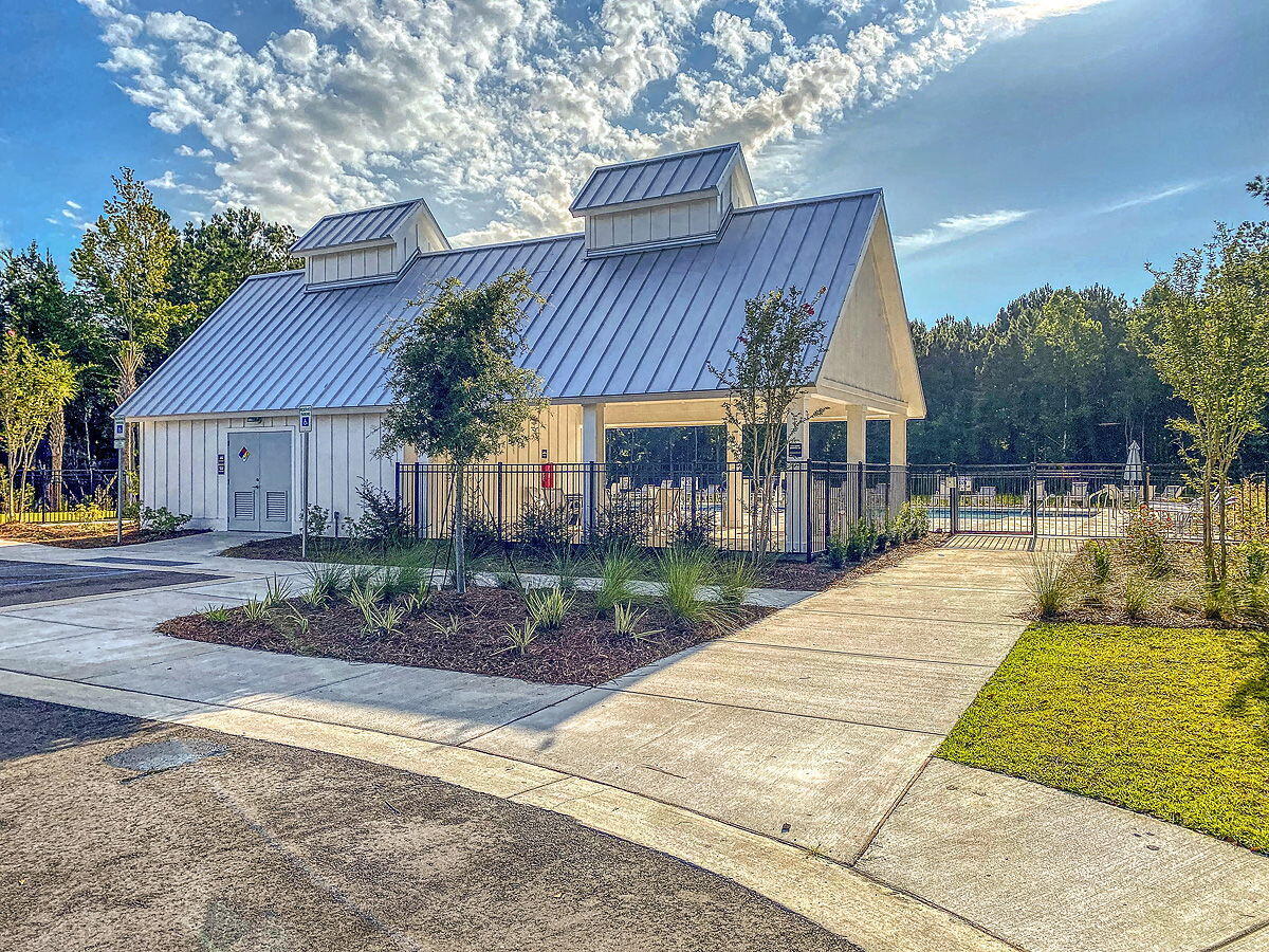 151 Osprey Ridge Lane Summerville, SC 29483 - Photo 54 of 70 CREM_Limehouse Village Amenities_002