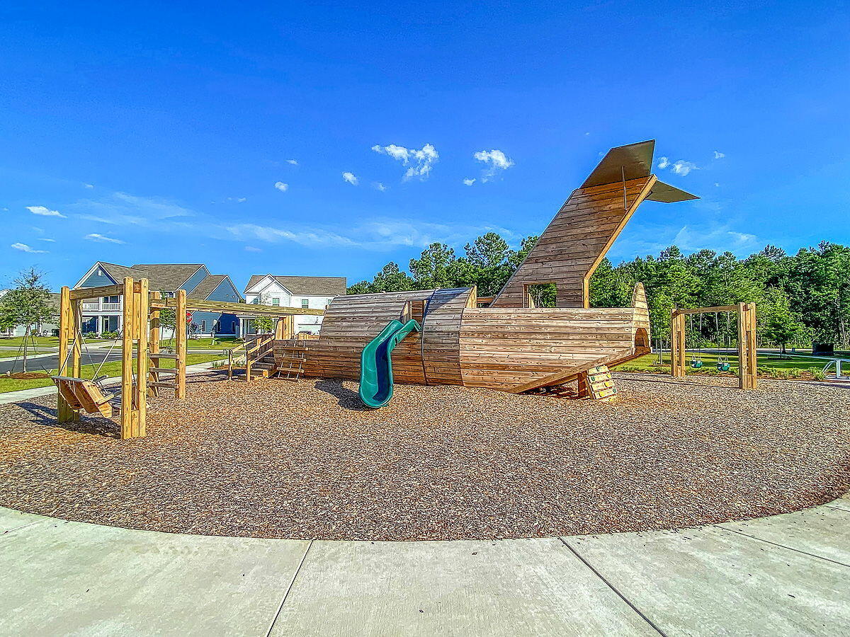 151 Osprey Ridge Lane Summerville, SC 29483 - Photo 59 of 70 CREM_Limehouse Village Amenities_007