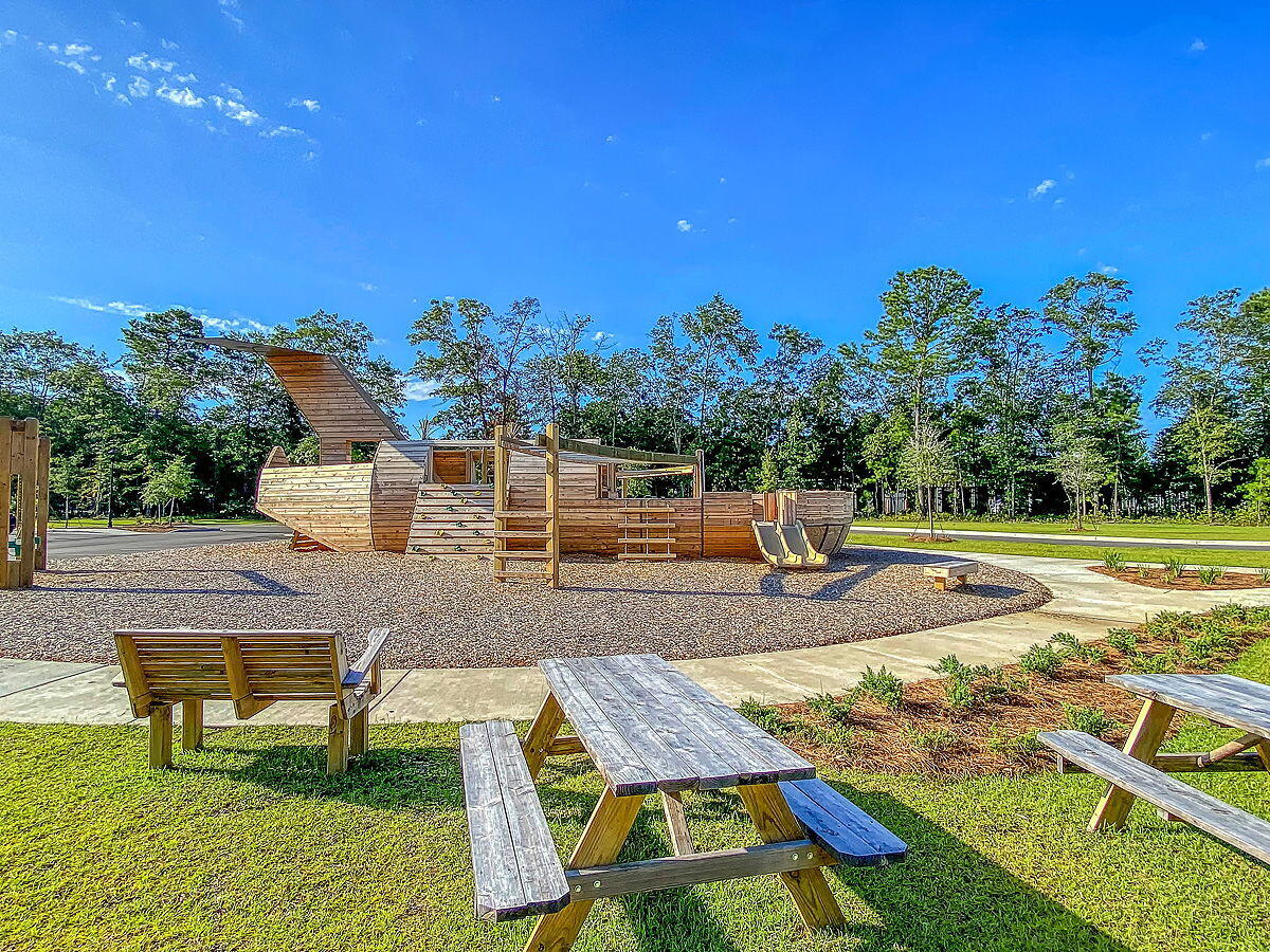 151 Osprey Ridge Lane Summerville, SC 29483 - Photo 60 of 70 CREM_Limehouse Village Amenities_008